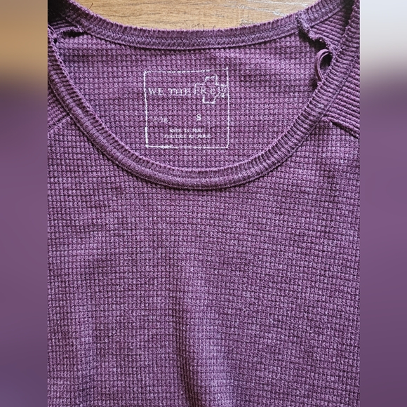 Top - Picture 2 of 2